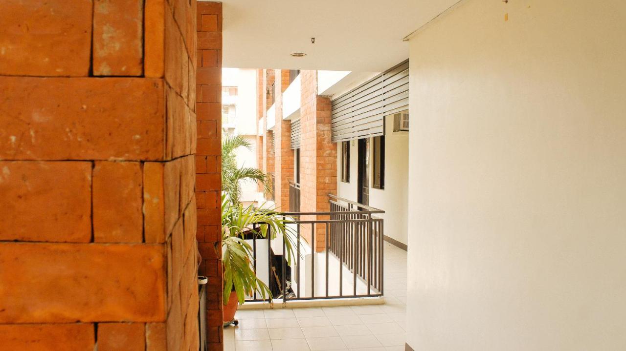 Reddoorz Plus @ Mabolo Cebu Ngoại thất bức ảnh