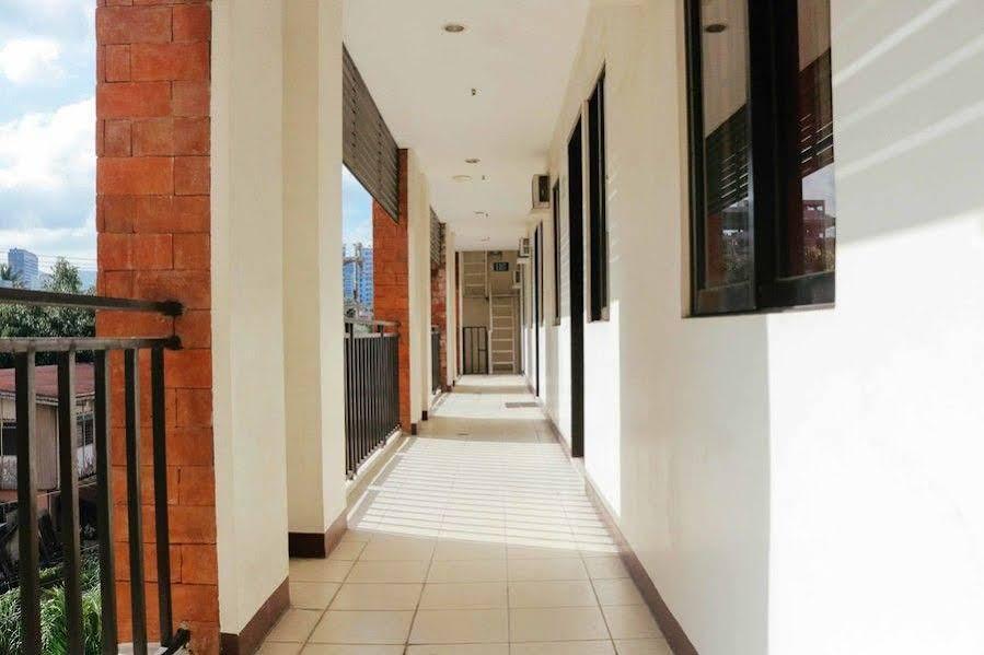 Reddoorz Plus @ Mabolo Cebu Ngoại thất bức ảnh