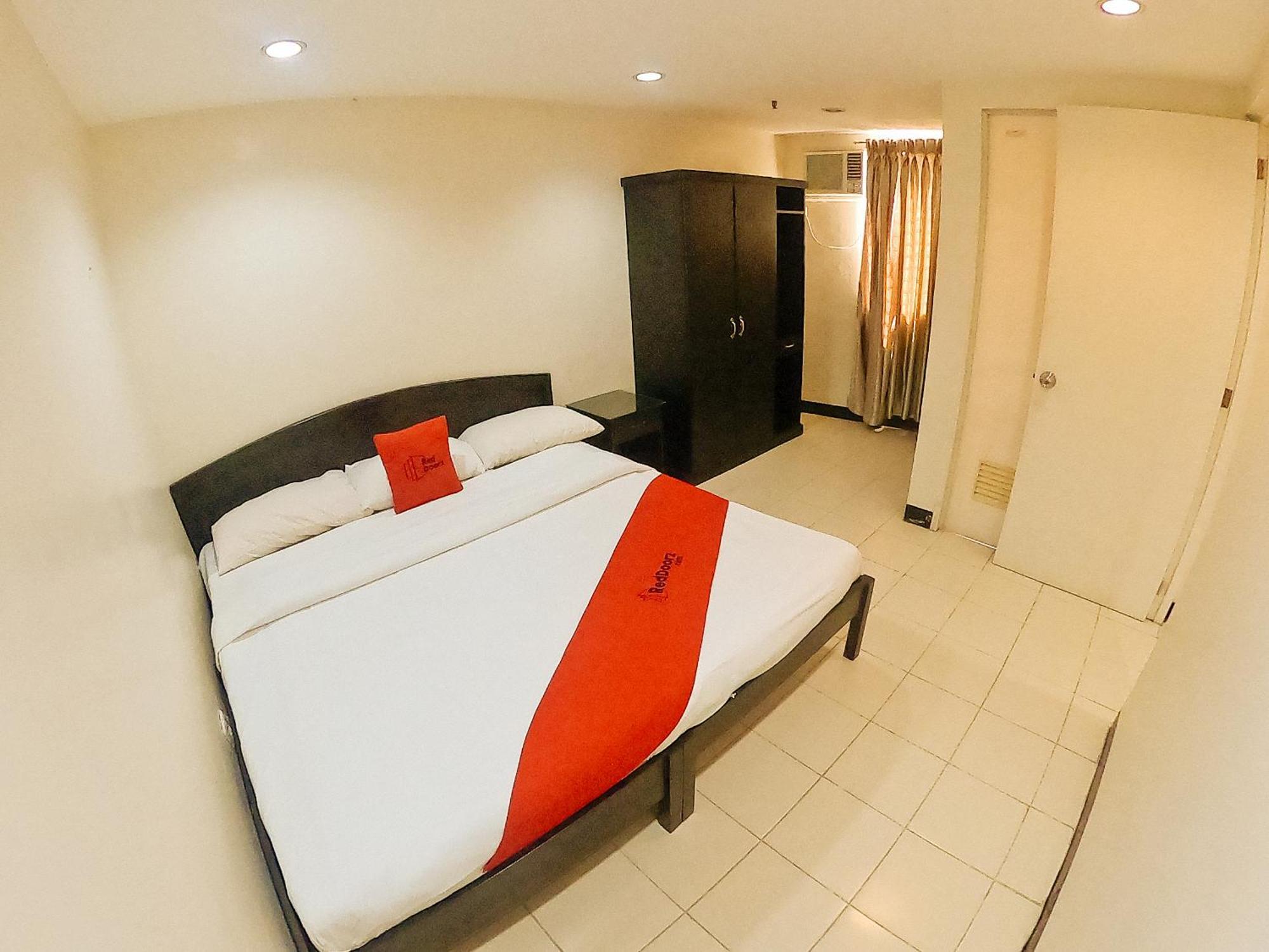 Reddoorz Plus @ Mabolo Cebu Phòng bức ảnh